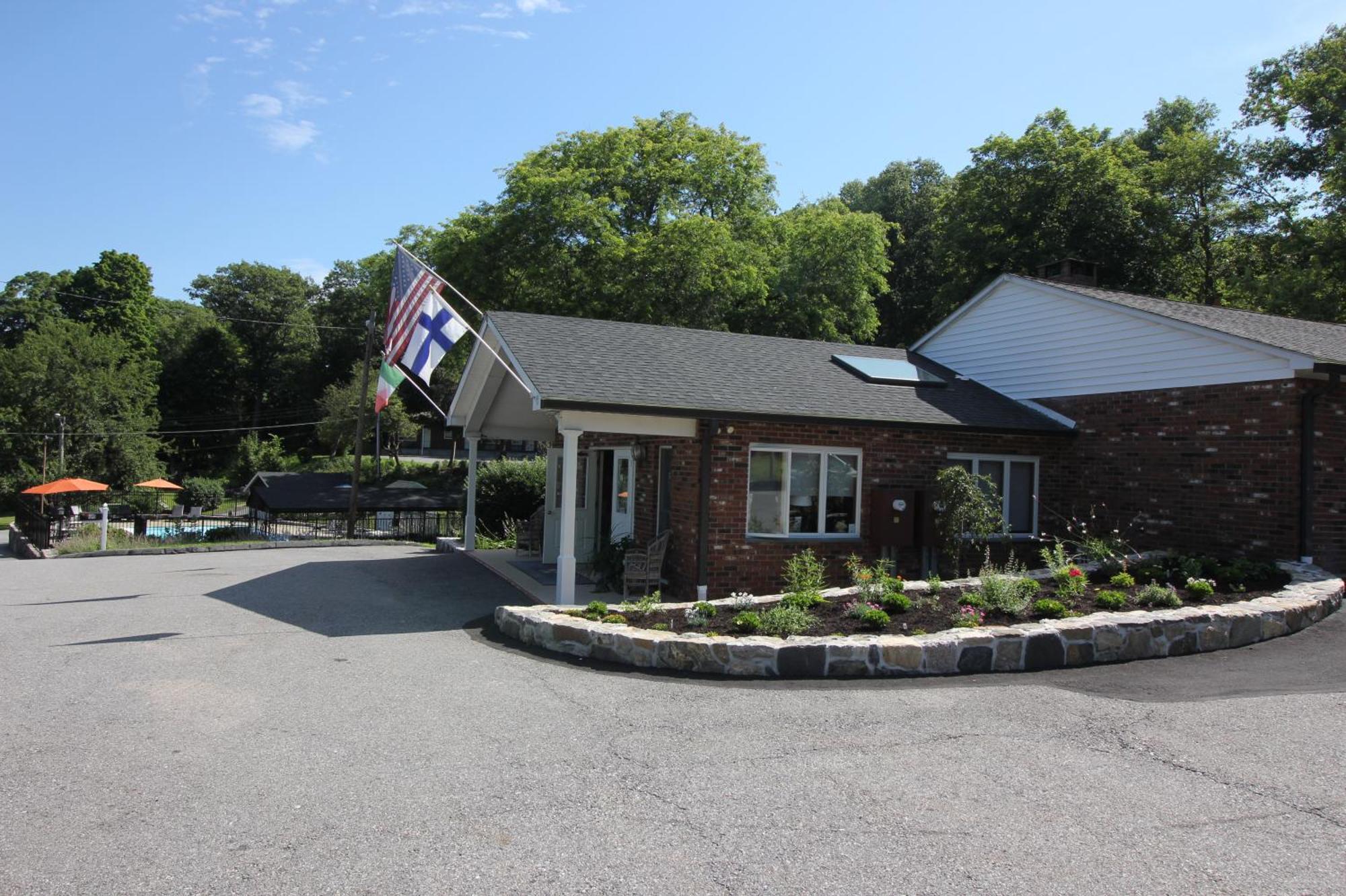 Heidi'S Inn Brewster Esterno foto